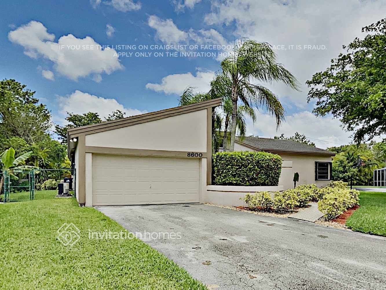 Building Photo - 8600 SW 140th Terrace