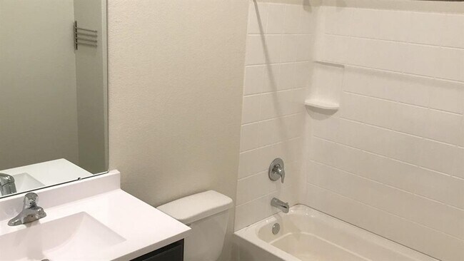 Building Photo - 20731 Solstice Point Dr
