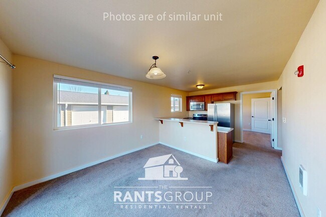 Building Photo - 2 Bedroom in the heart of Yelm!
