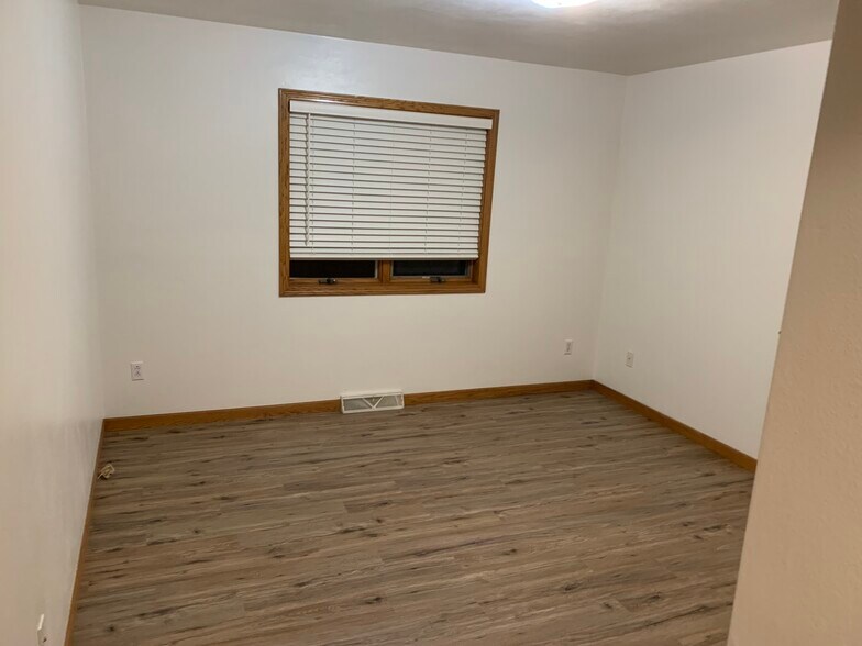 Building Photo - W2736 Brookhaven Dr