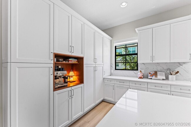 Building Photo - 5251 Beckman Ter