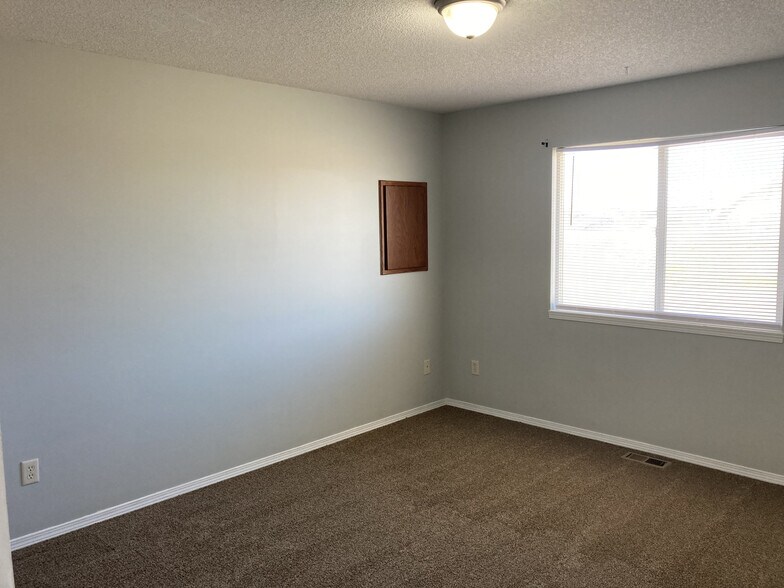 Building Photo - 9934 E Kinkaid Cir