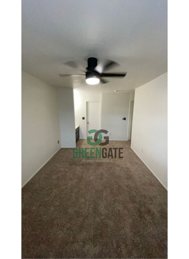 Building Photo - 3517 Woodglen Dr