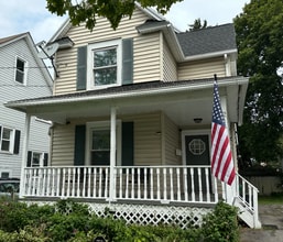 Building Photo - 215 East Ave