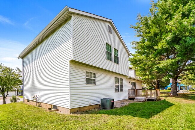 Building Photo - 450 Meadows Blvd