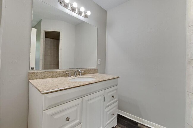 Building Photo - 3214 Evergreen Glade Dr