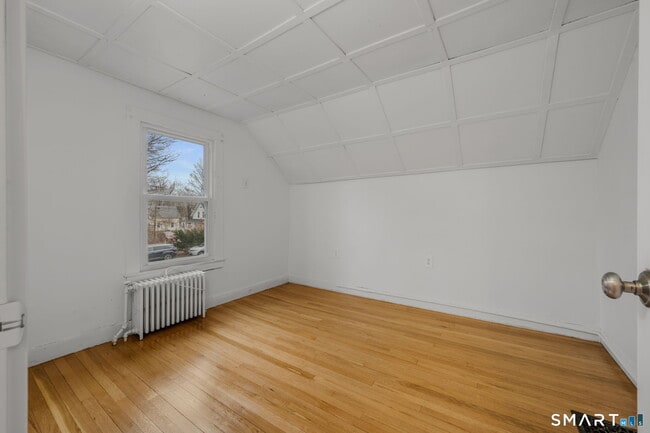 Building Photo - 24 N Main St