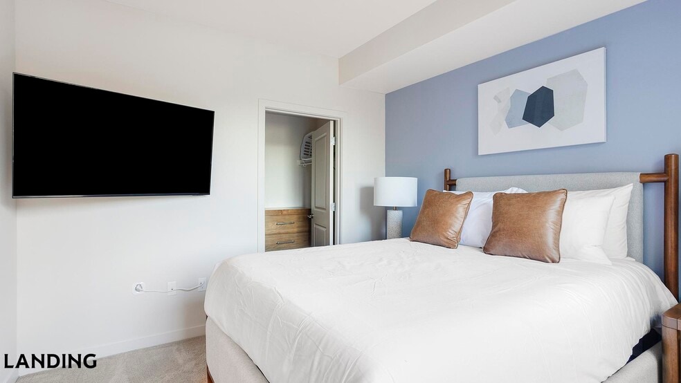 Building Photo - 17500 25th Ave NE