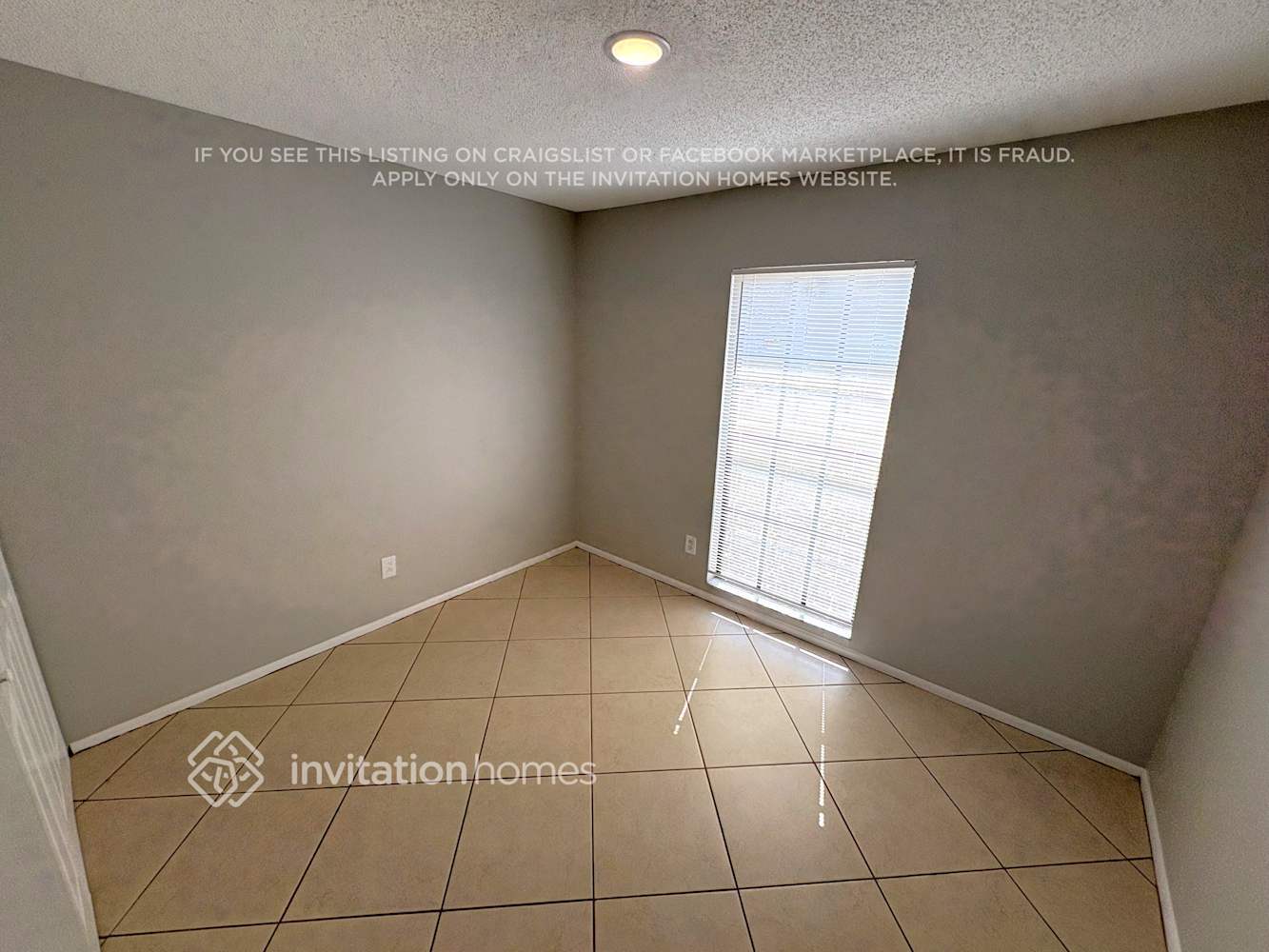 Building Photo - 5657 25th St Cir E