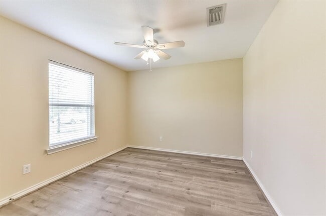 Building Photo - 3426 Angel Ln