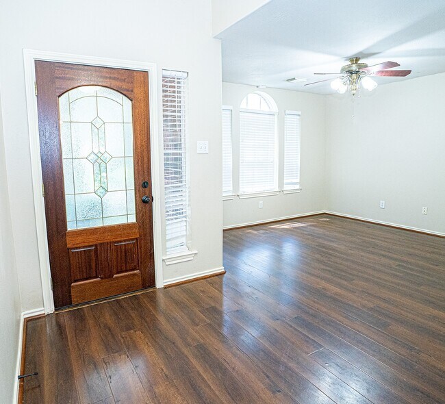 Building Photo - 23 N Merryweather Cir