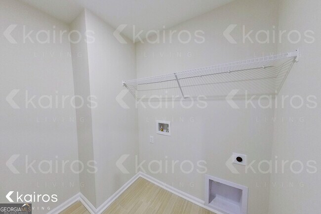 Building Photo - 15 Duluth Dr