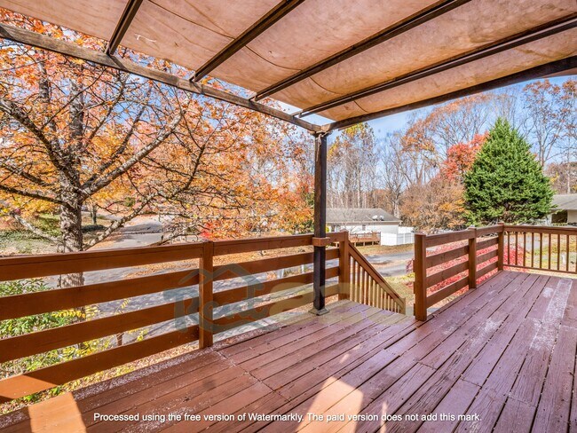 Building Photo - 15 Dawson Pl