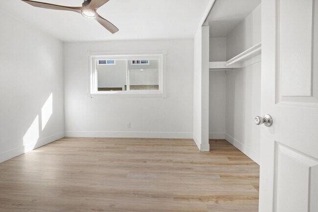 Building Photo - Ronald Dr. Huntington Beach