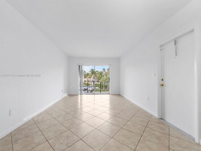 Building Photo - 14034 SW 90th Ave