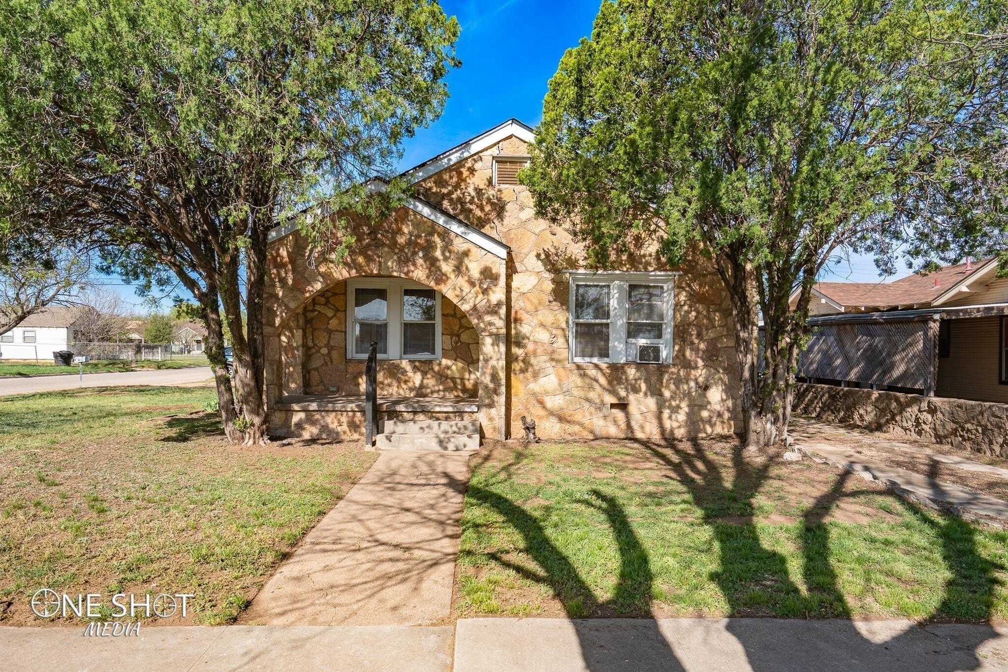 Building Photo - 1102 Cypress St