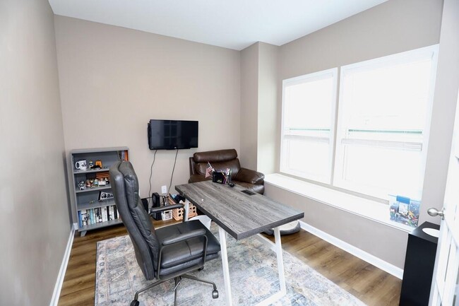 Building Photo - 500 Kittiwake Ln
