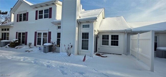 Building Photo - 6667 Hidden Lake Trail
