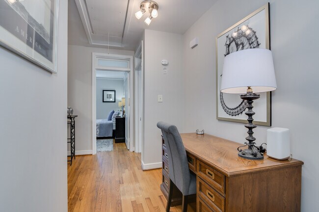 Building Photo - 2631 Oakland Ave