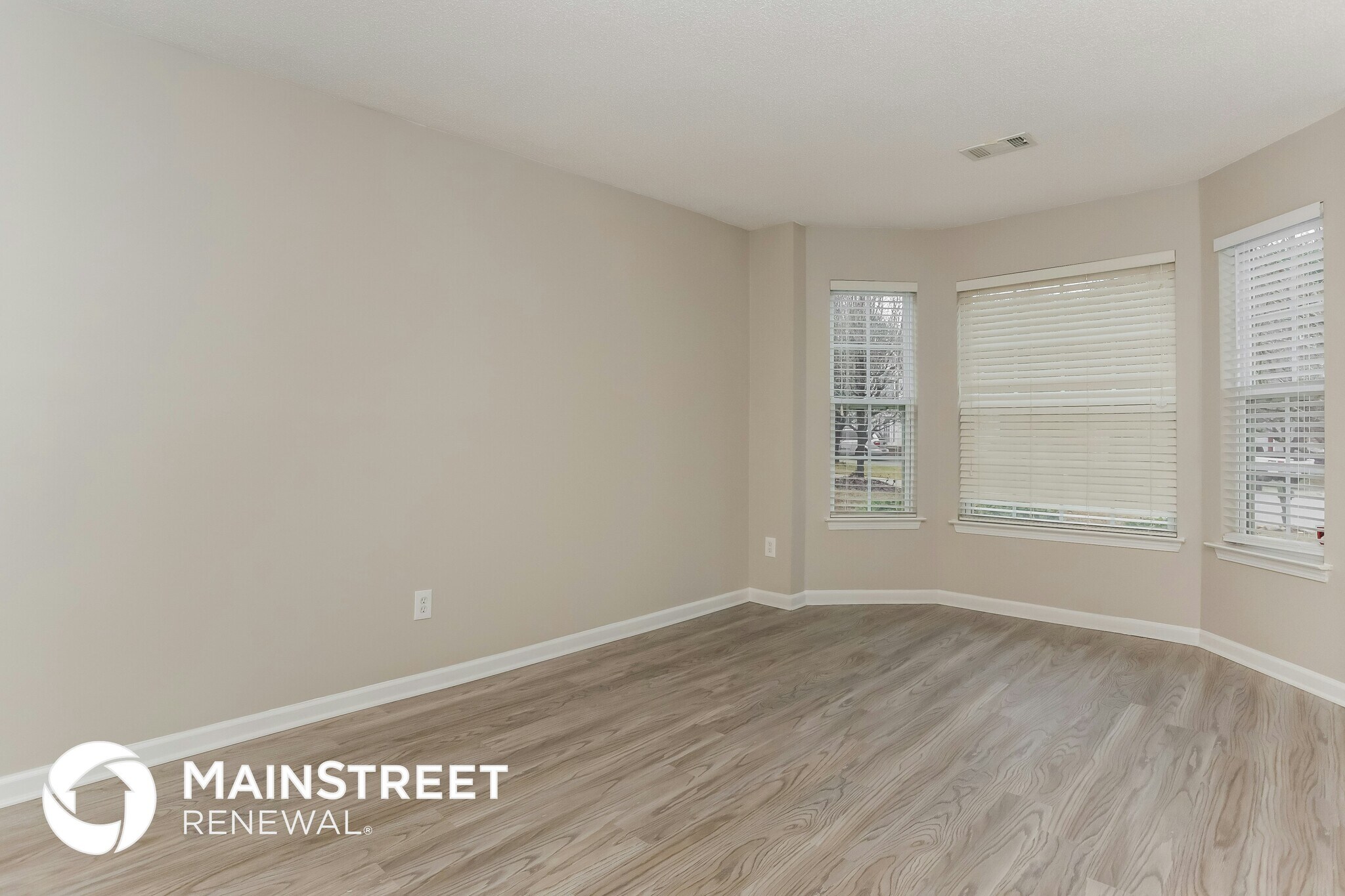 Building Photo - 2043 Reflective Waters Rd