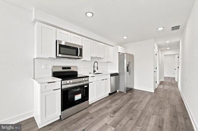 Building Photo - 1514 S 22nd St