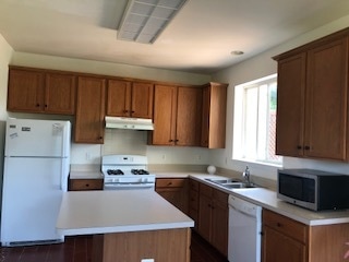 Building Photo - 12950 Park Crescent Cir
