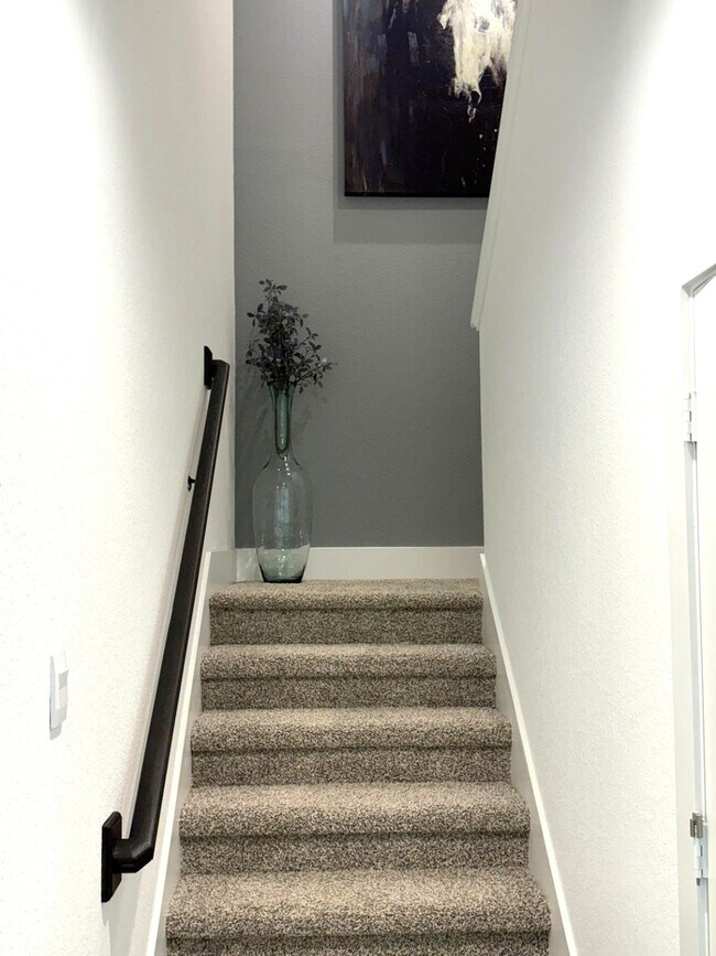 Building Photo - 12308 Greenwood St