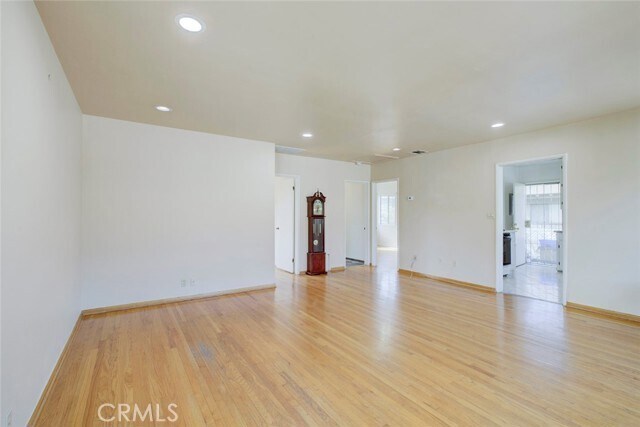 Building Photo - 1209 E Lexington Dr