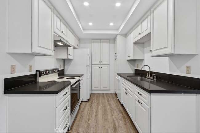 Building Photo - 25611 Quail Run