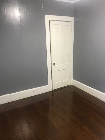 Building Photo - 73 Mill St