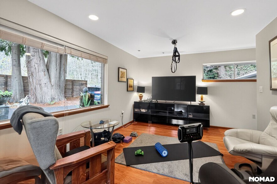 Building Photo - 28790 WA-104