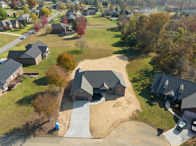 Building Photo - 35 Valley Point Dr