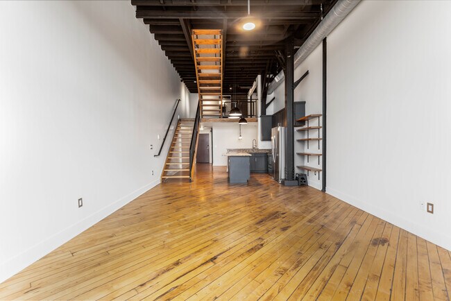 Building Photo - 2003 Brooklyn St