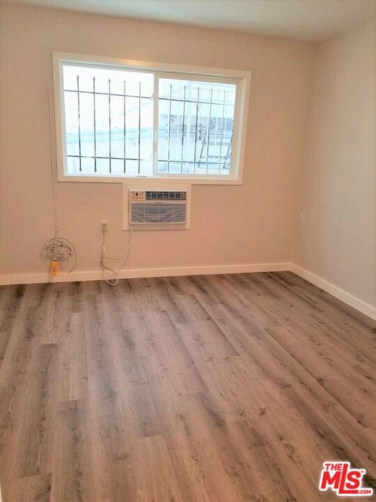 Building Photo - 1462 S Shenandoah St