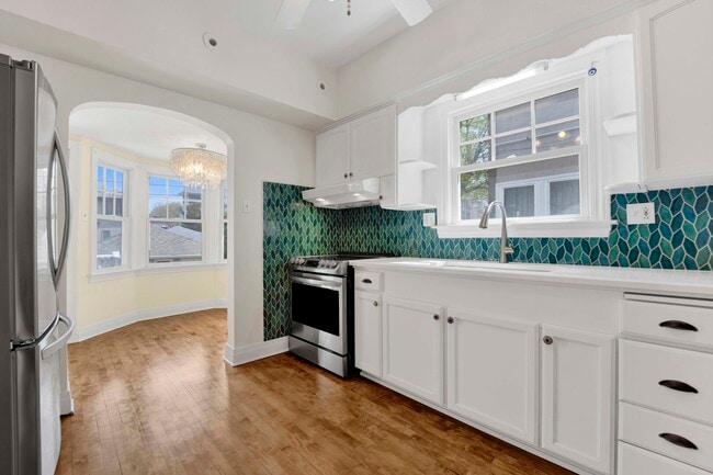 Building Photo - 636 S Euclid Ave