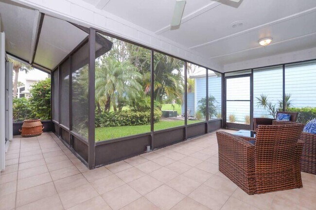 Building Photo - 3267 NE Catamaran Terrace