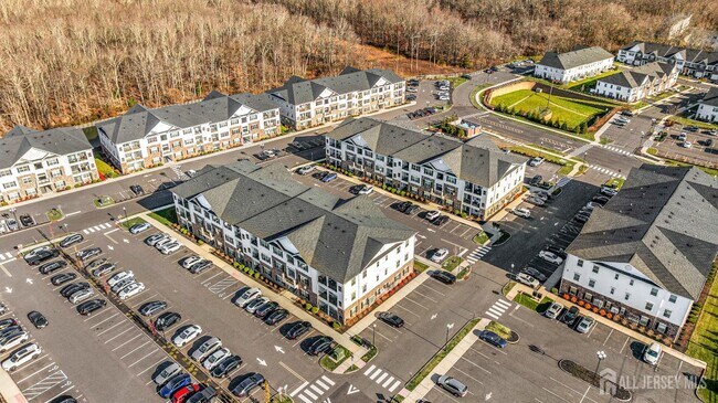 Building Photo - 718 Stiller Ln