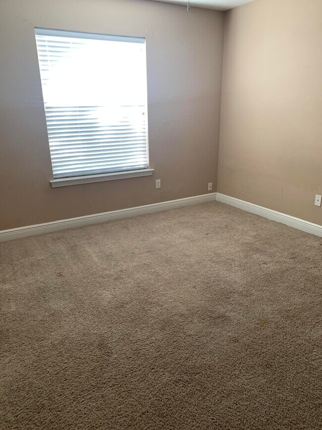 Building Photo - 1681 Hadleigh Hills Ct