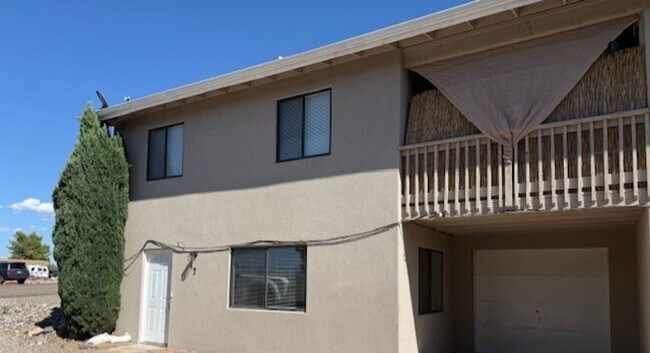 Building Photo - 2460 S High View Cir