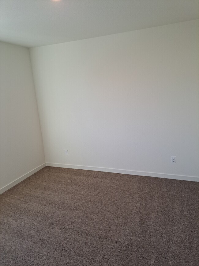 Building Photo - 5009 Star Dance Cir