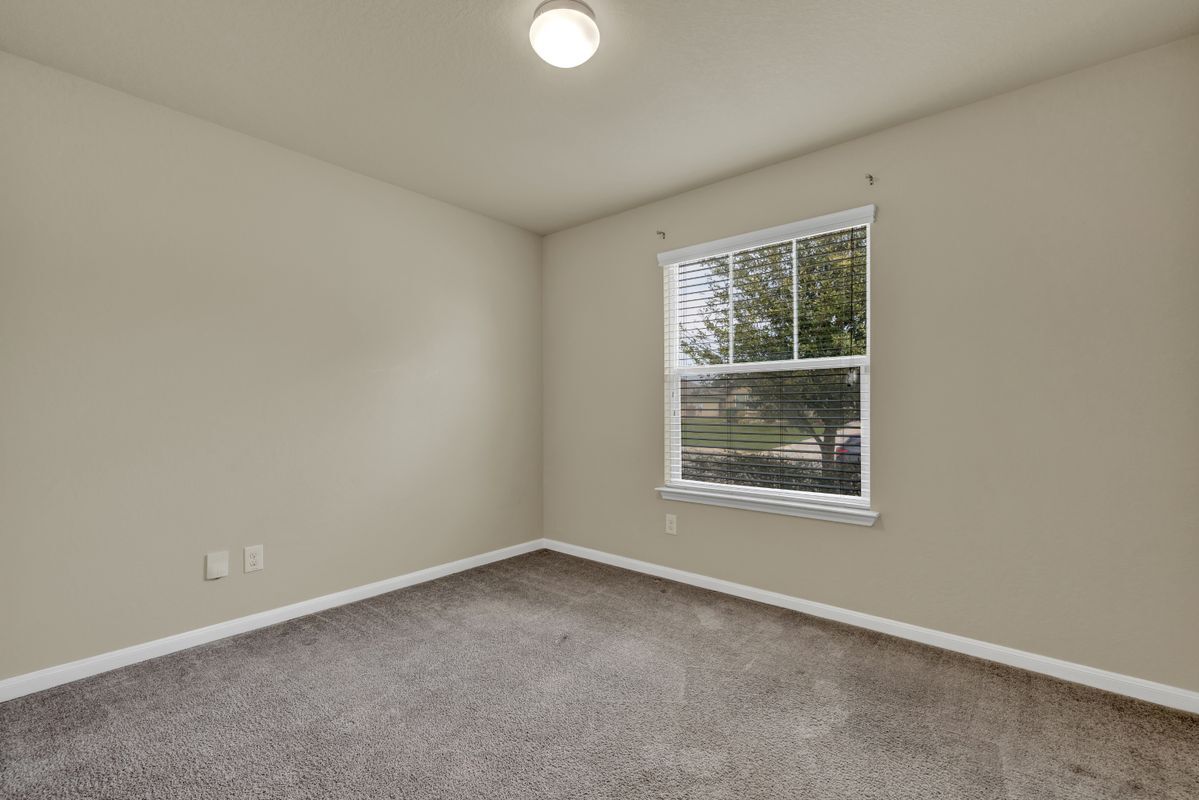 Building Photo - 1048 Lilac Wind