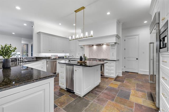 Building Photo - 5705 Morlaix Ct