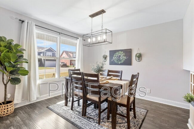 Building Photo - 491 Kinslow Ct