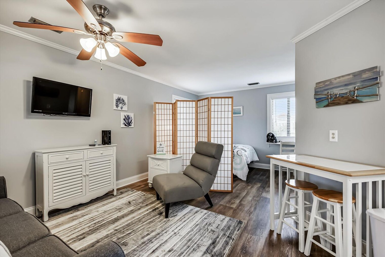 Building Photo - 4114 Holiday Dr