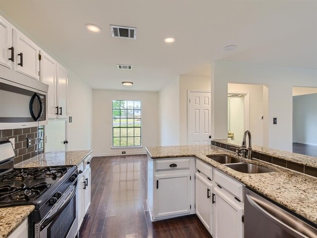 Building Photo - 2834 Gettysburg Dr