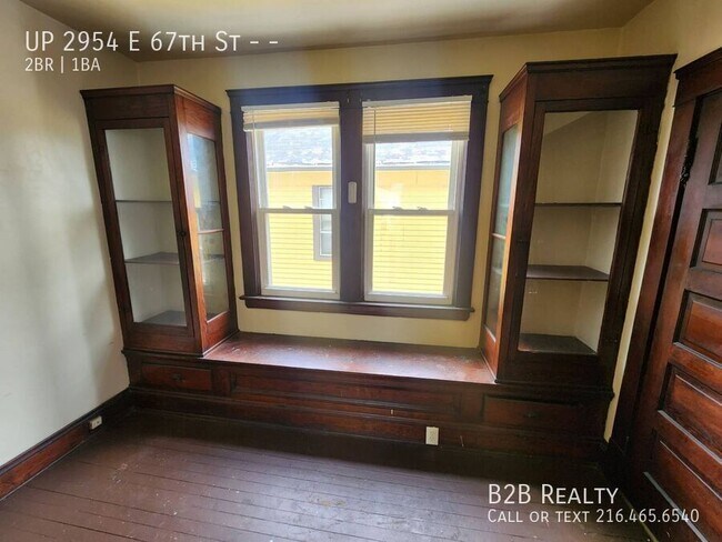 Building Photo - 2954 E 67th St