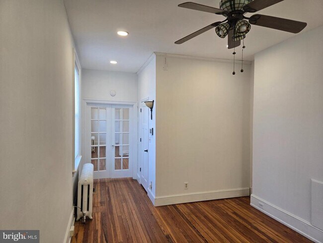 Building Photo - 5455 Ridge Ave