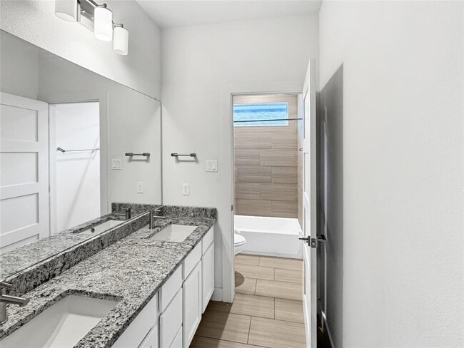 Building Photo - 1304 Westborough Ln