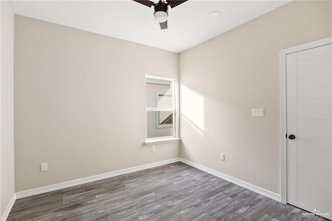 Building Photo - 5701 Notre Dame Ave