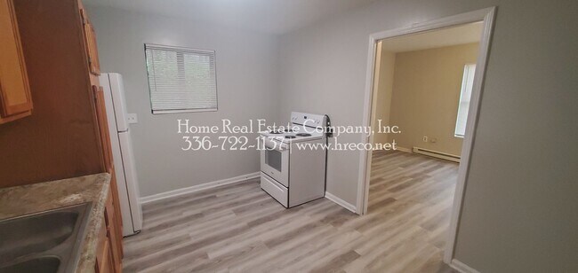 Building Photo - 1400 W Academy St